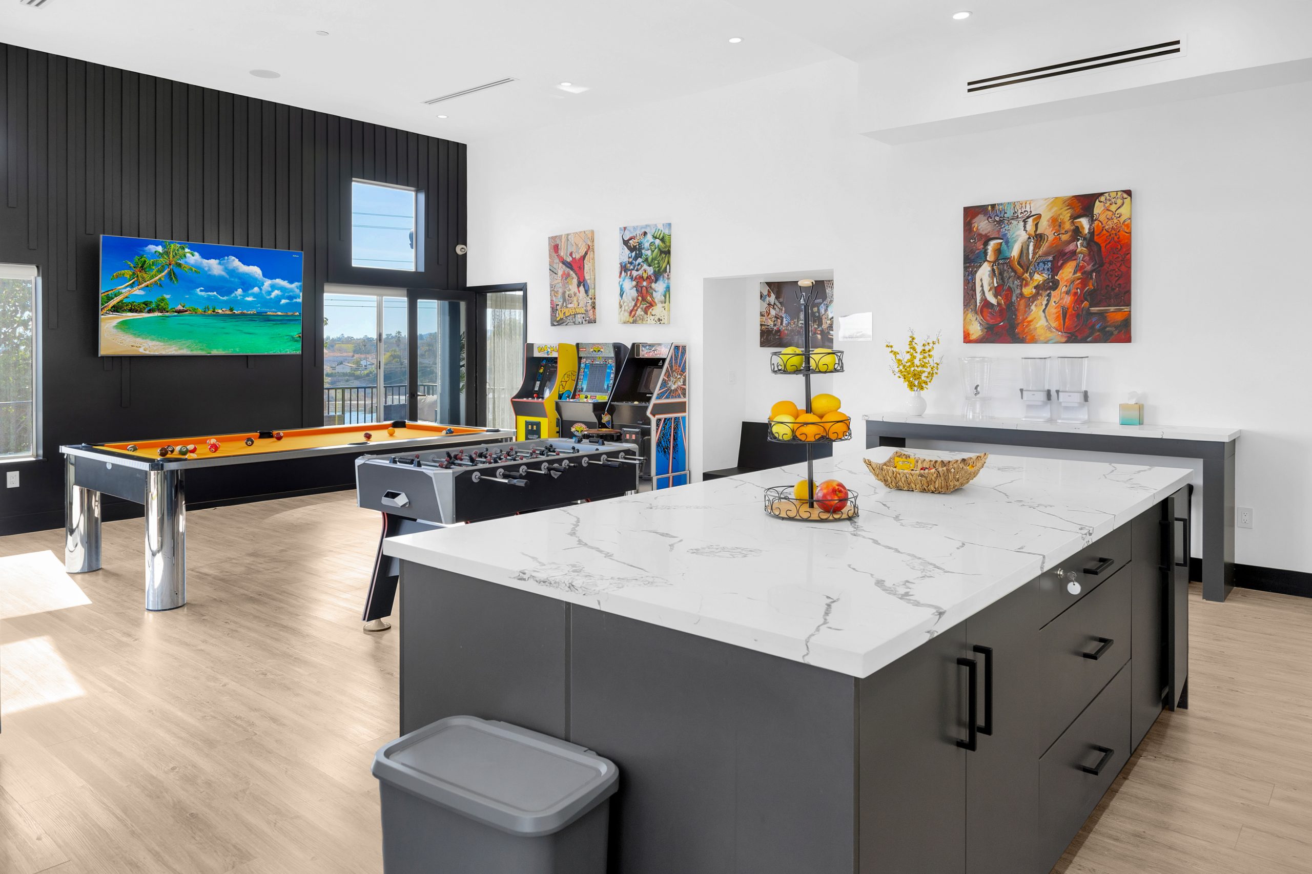the kitchen and game room at Uplift Recovery's spacious inpatient detox
