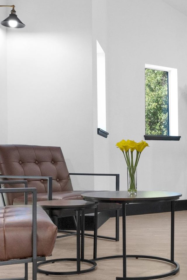 Serene sitting area at Uplift Recovery's inpatient detox