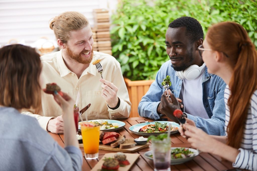 People at Uplift Recovery enjoying a meal prepared by a private chef